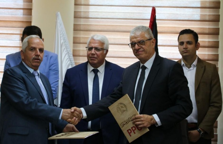 البوليتكنك وشركة أبناء حامد الجدع لحلول الطاقة يوقّعان اتفاقية تعاون مُشترك في مجال البحث العلمي