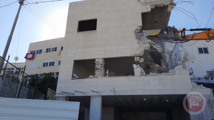 الاحتلال يجبر مواطنا على هدم غرفة سكنية جنوب القدس المحتلة