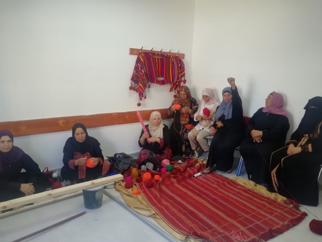 مركز نرسان الثقافي يطلق مشروع تجميع النول الفلسطيني 