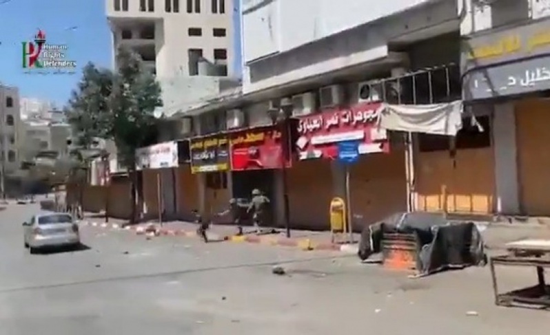 شاهد- تفاعل واسع مع فيديو طفل  ينجو من رصاص إسرائيلي