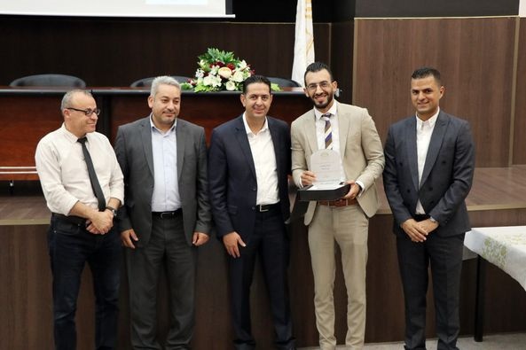 جامعة فلسطين الأهلية تختتم فعاليات أيام التوظيف 2021