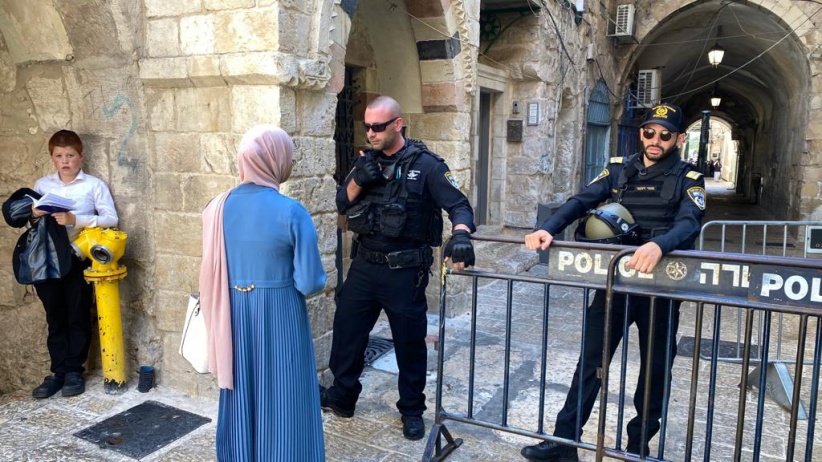 قوات الاحتلال تعتقل 3 مقدسيين فور خروجهم من الأقصى