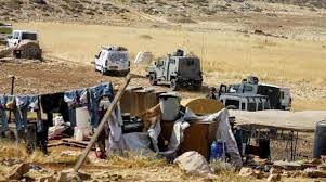 الاحتلال يهدم منشآت ويصادر معدات زراعية شرق رام الله