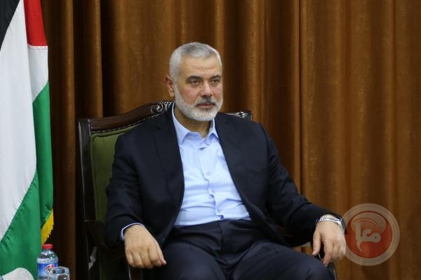 منيب المصري يسلم هنية مبادرة جديدة
