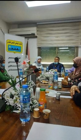 وفد نسوي من بلدات منطقة شمال غرب القدس يلتقي بالأمين العام للمؤتمر الشعبي  