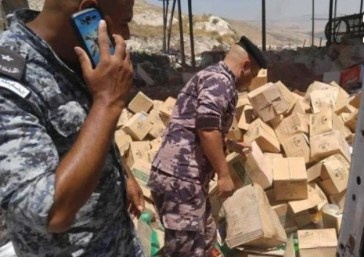 ضبط خمسة أطنان من البضائع الفاسدة في نابلس