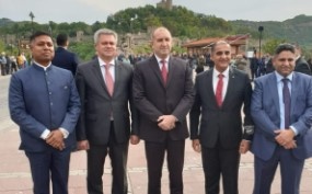 السفير المذبوح يهنئ رئيس جمهورية بلغاريا بيوم الاستقلال