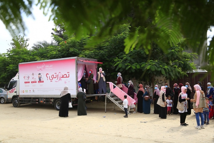 مركز صحة المرأة يفتتح اكتوبر الوردي بحملة اعلامية اقليمية موحدة وقافلة وردية 