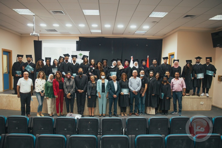 مركز تطوير الإعلام في جامعة بيرزيت يخرج الفوجين الأول والثاني من دبلوم الإعلام الرقمي