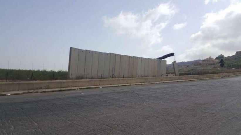 بعد التوتر في لبنان- الاحتلال يسرع من بناء جدار فاصل على الحدود الشمالية