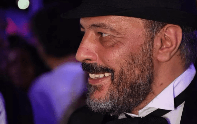 فنان مصري شهير يرد على ترشيحه لبطولة مسلسل &quot;صدام حسين&quot;