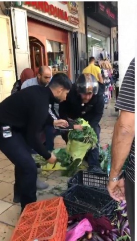 فيديو- الاعتداء على البائعات ومصادرة بضائع البسطات في القدس