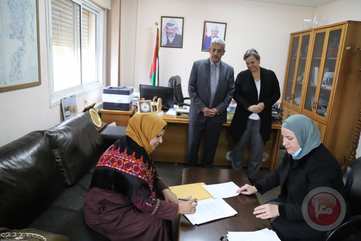 توقيع اتفاقيات تمويل مشاريع بين  5 مؤسسات فلسطينية ومرفق البيئة العالمي