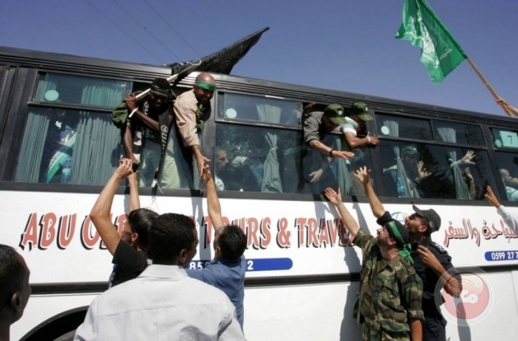 قناة عبرية: حماس تضع  شروطها النهائية لإتمام صفقة التبادل.. ولابيد يصل القاهرة