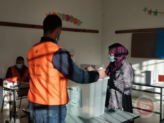 نابلس: افتتاح صناديق الاقتراع لانتخاب 30 هيئة محلية