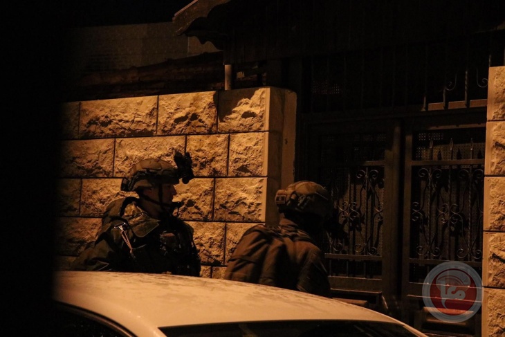 الاحتلال يعتقل خمسة مواطنين من سلفيت 
