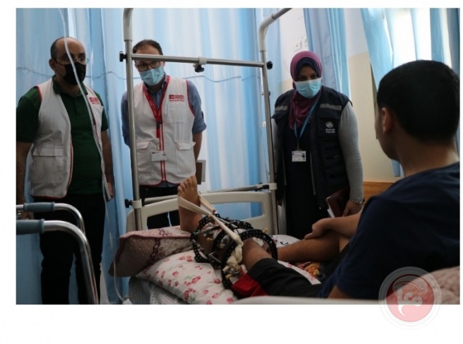 الإغاثة الدولية تقدم أجهزة طبية لمجمع ناصر الطبي بغزة