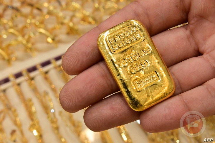 الذهب يتجه لأفضل أداء شهري منذ تموز 2020 