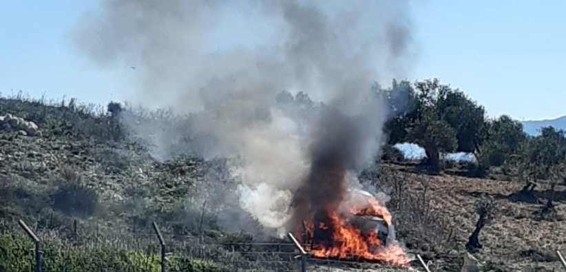 اصابة 8 متضامنين وإحراق سيارة بعد هجوم للمستوطنين جنوب نابلس