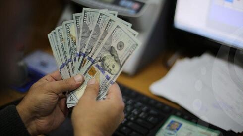 العمادي يزور اسرائيل لبحث الآلية الجديدة لنقل المنحة القطرية لغزة