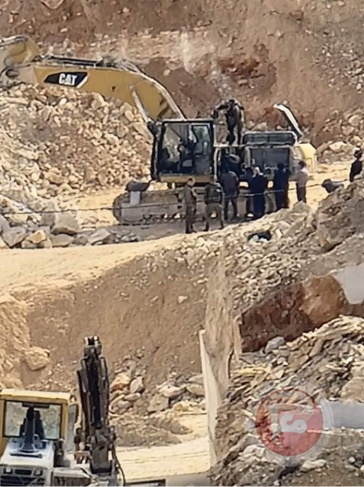 الاحتلال يصادر معدات محاجر من بلدة بيت فجار