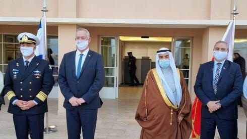 حلّق فوق السعودية: وصول غانتس الى البحرين لتوقيع اتفاقية للتعاون الأمني 