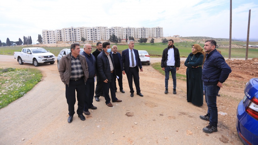 الصالح يطلع على احتياجات قرى شرق جنين من المشاريع التطويرية والتنموية