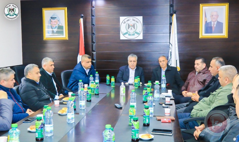 اللواء إياد بركات يترأس اجتماع مدراء المحافظات في مقر القيادة برام الله