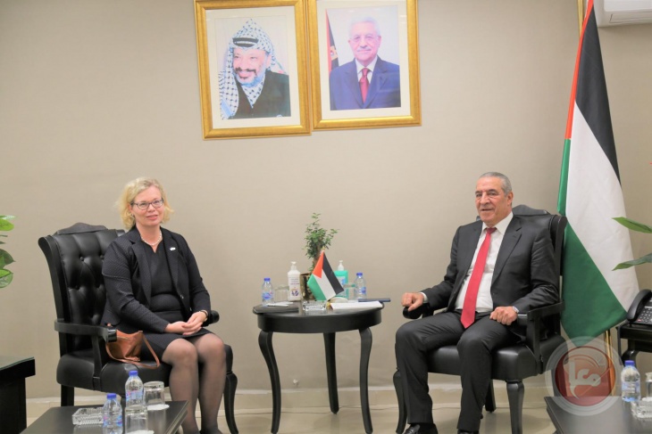 &quot; الشيخ يلتقي سفيرة فنلندا لدى فلسطين &quot;