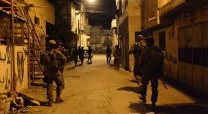 5 إصابات واعتقالات عقب اقتحام الاحتلال مناطق بالضفة