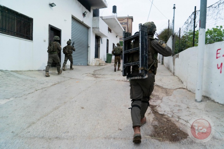 اصابة شاب- قوات الاحتلال تشن حملة اعتقالات في الضفة الغربية 