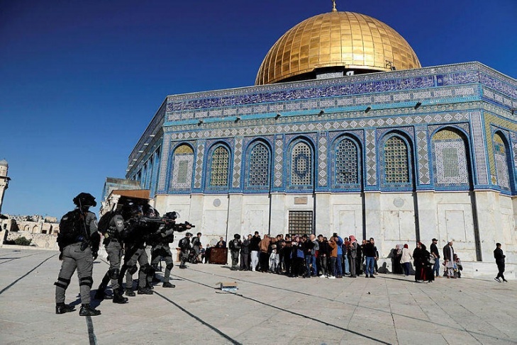 حماس: تصريحات بينت حول السيادة على القدس والأقصى لا قيمة لها