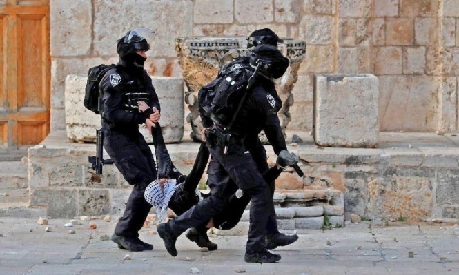 صورة من مواجهات صباح الجمعة في الاقصى