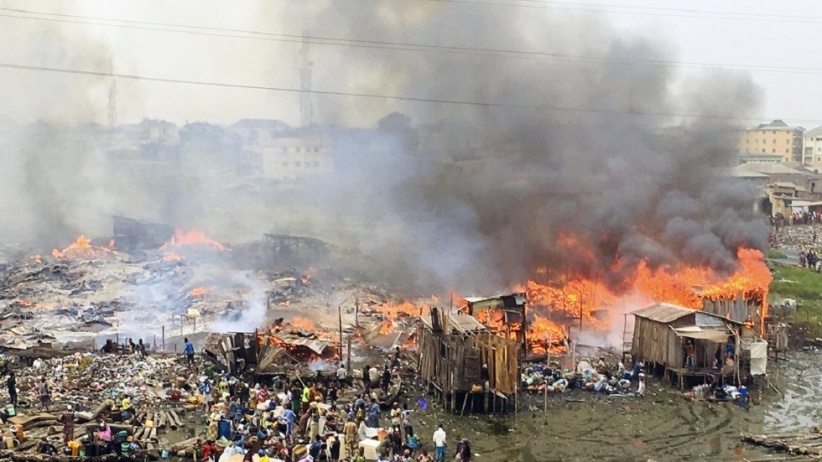 أكثر من 100 قتيل جراء انفجار في نيجيريا