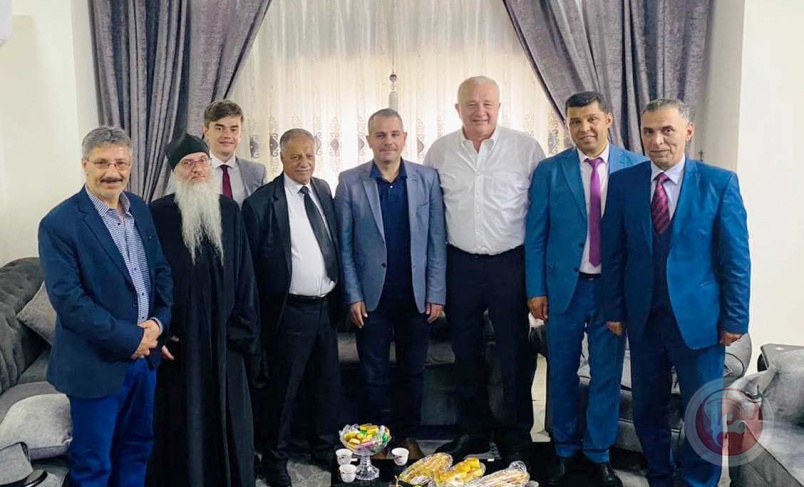 سفير روسيا لدى فلسطين يزور الخليل ويبحث تطوير العلاقات الفلسطينية الروسية مع مؤسساتها