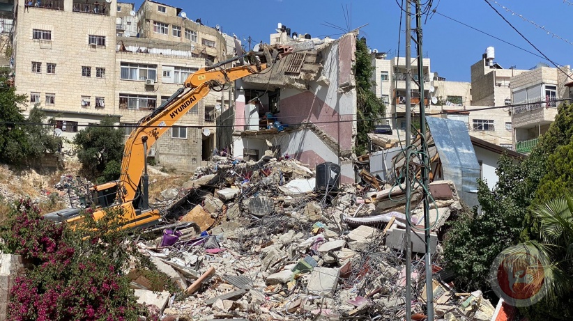 Demolition and leveling operations in Silwan