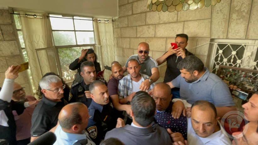 شرطة الاحتلال تقتحم منزل الشهيدة شيرين أبو عاقلة