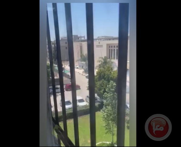 طولكرم: اصابة عشرات الطلبة بالاختناق خلال اقتحام جامعة خضوري