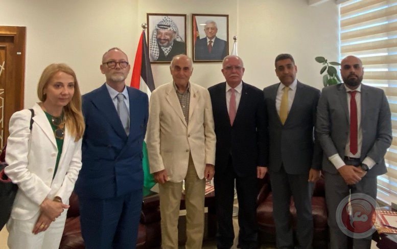 المالكي يلتقي رئيس تجمع الشخصيات المستقلة في فلسطين 