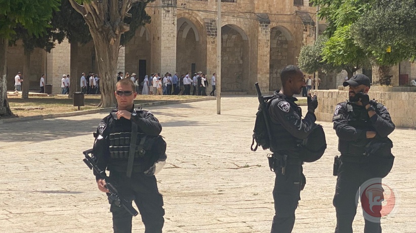 Continuing raids into Al-Aqsa... arrests from the Wadi Al-Jouz neighborhood