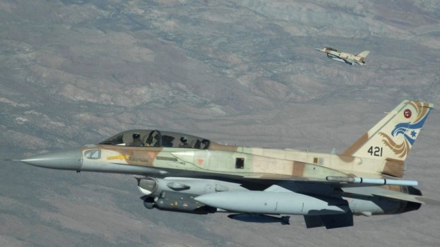 صحيفة عبرية: طائرات سلاح الجو ستحلق في سماء غزة خلال مسيرة الأعلام