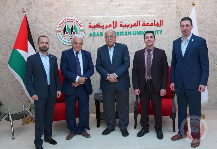 مدير عام شركة سما للأدوية في زيارة للجامعة العربية الأمريكية لبحث سبل التعاون