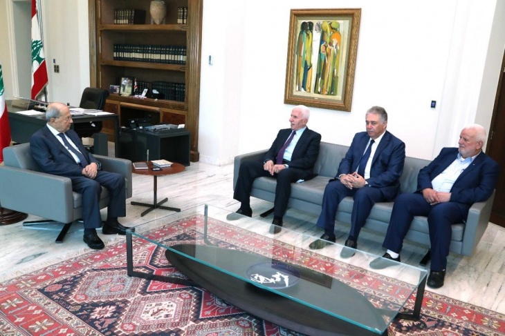 الأحمد يلتقي الرئيس اللبناني ويطلعه على آخر التطورات