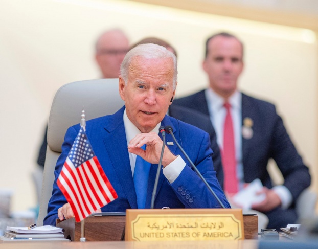 Biden's campaign aides are calling on him to stop the Gaza war immediately