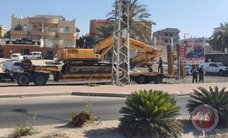 السلطات الإسرائيلية تهدم مبنى في جلجولية