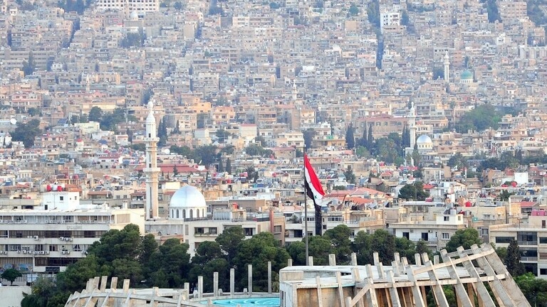 رويترز: الغارة على دمشق قتلت مسؤولا بالحرس الثوري الإيراني