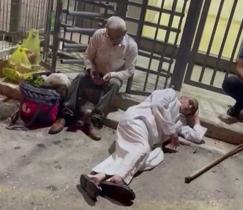 الخليل- الاحتلال يمنع المواطنين من الوصول لمنازلهم 