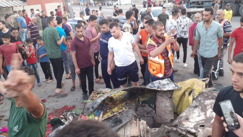 12 شهيداً وعشرات الاصابات خلال ساعة بقطاع غزة  