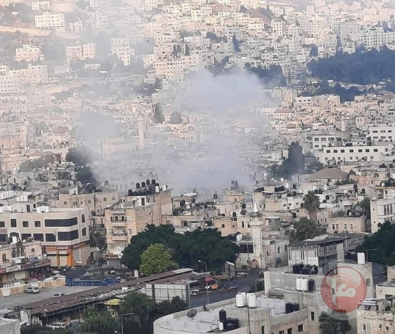 40 اصابة بالرصاص الحي- قوات الاحتلال تحاصر منزلا في نابلس  (فيديو)