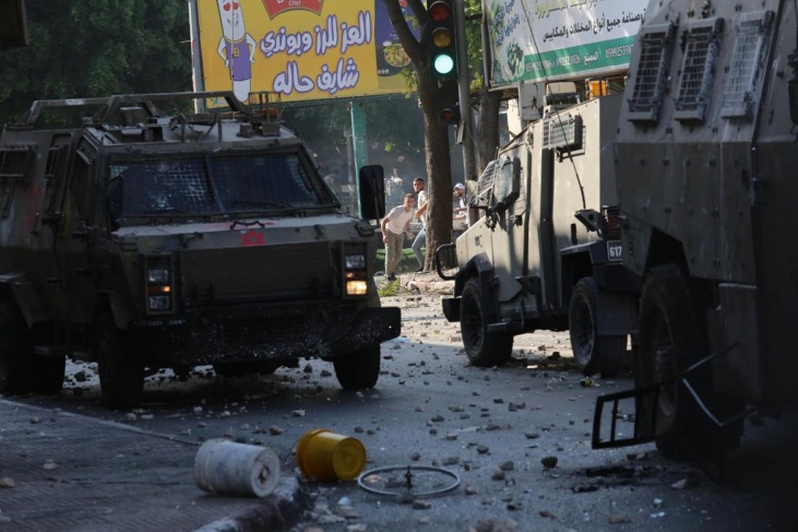 إصابة فتى برصاص الاحتلال خلال مواجهات وسط الخليل 